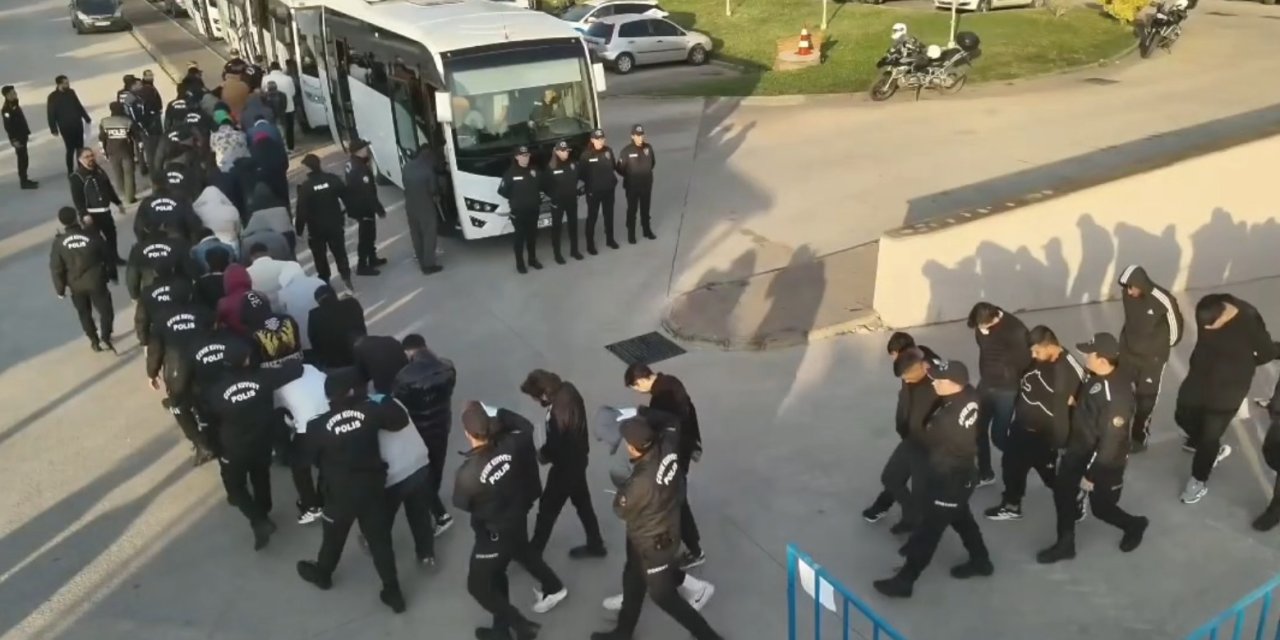 Antalya'da çok sayıda torbacı gözaltında