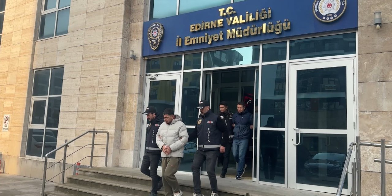 Kapıkule’de tarihi eser operasyonu iki gözaltı