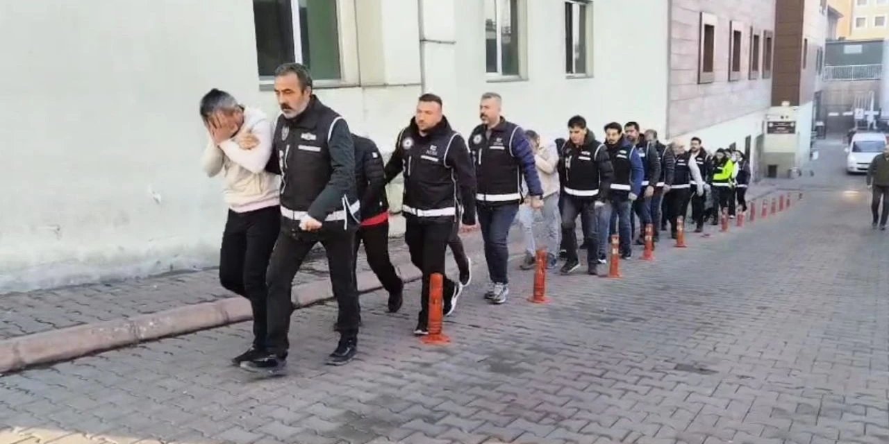 Kanser ilaçlarını usulsüz şekilde temin eden 3 kişi tutuklandı