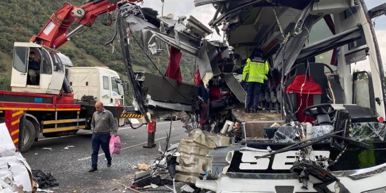 Osmaniye’de yolcu otobüsü kaza yaptı çok sayıda ölü ve yaralı var