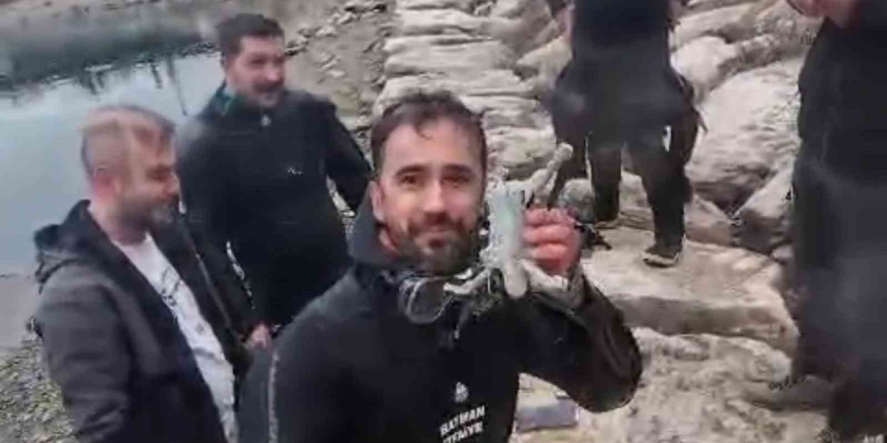 Silvanda dalgıç ekipleri çok sayıda teknoloji ürünü buldu