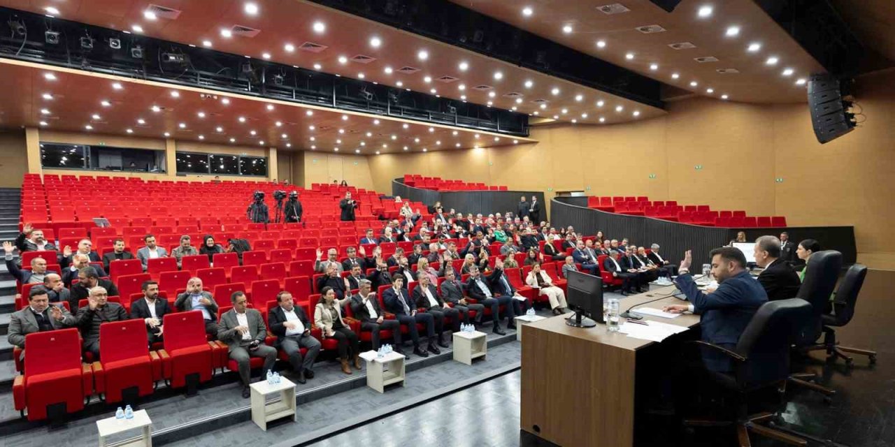 Vehep Seçer'den maraton ve yılbaşı pazarı çağrısı