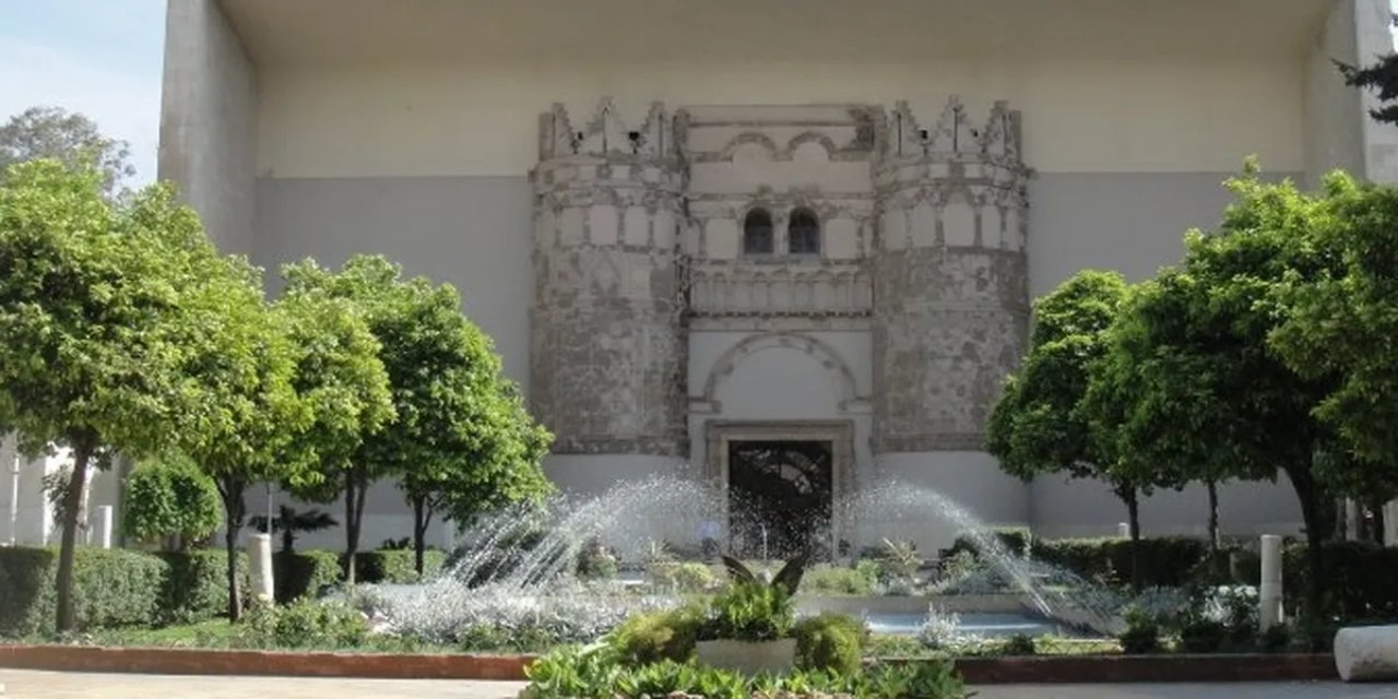 Şam Ulusal Müzesi’nde 6 arkeolojik heykeli çalan çetenin elebaşı yakalandı