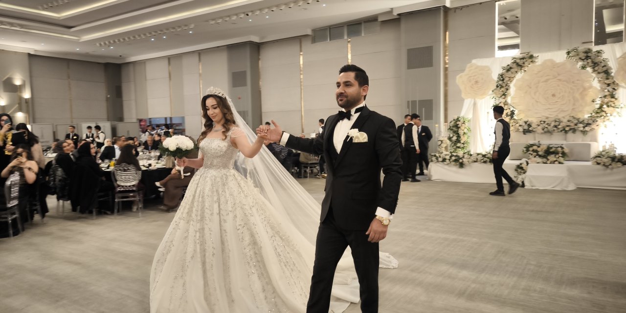 Av. Ahmet Hartavi muhteşem bir düğün ile dünya evine girdi