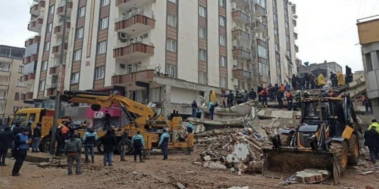 51 kişinin hayatını kaybettiği binada flaş gelişme: Aranan müteahhit yakalandı