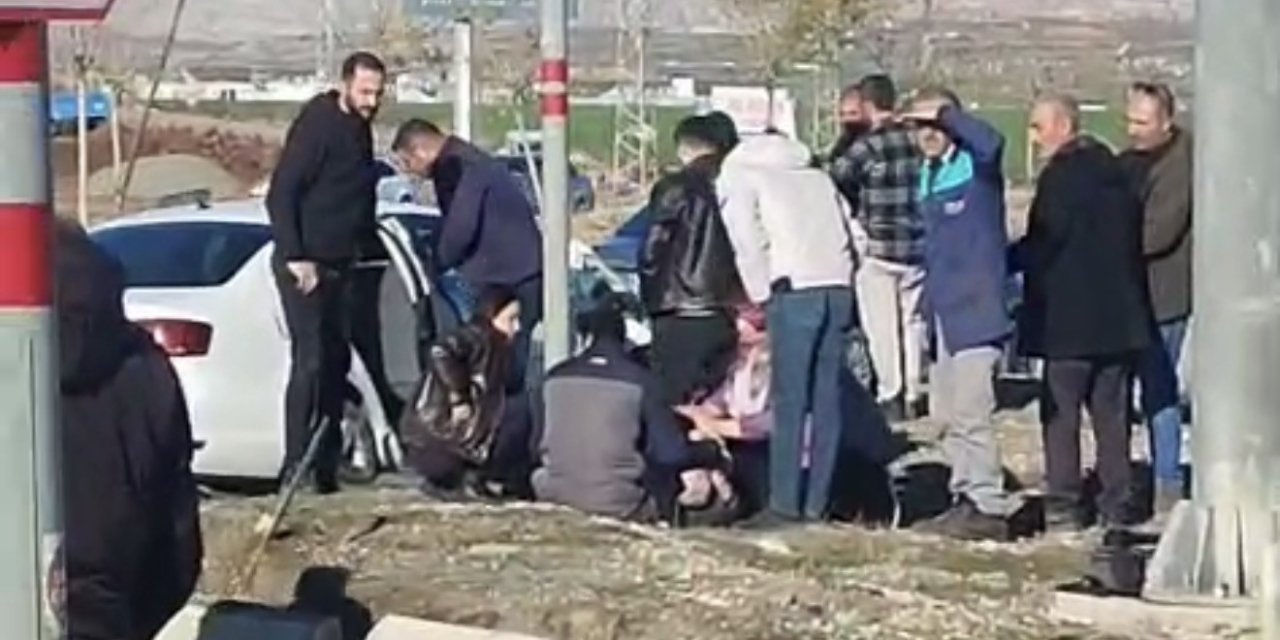 Adıyaman’da Otomobiller çarpıştı kazada 1 ölü, 8 yaralı var