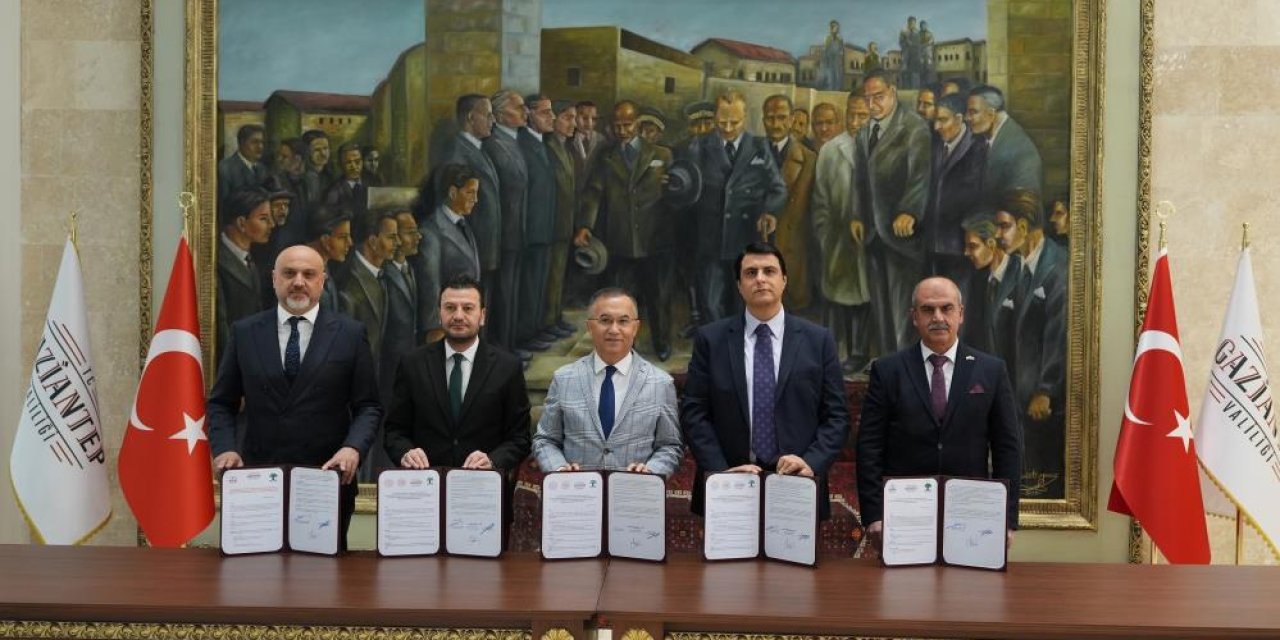 Başkan Yılmaz'dan öğrencilere 3 ayrı destek