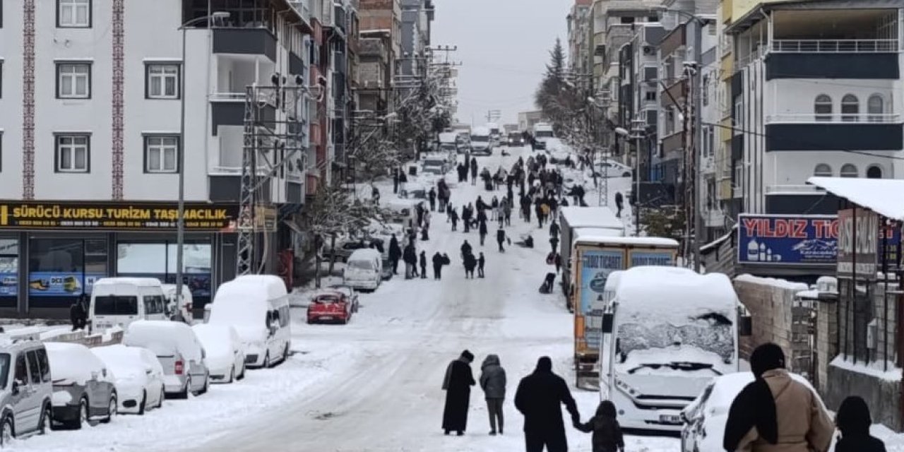 Gaziantep Valiliğinden açıklama: 2 Ocak Cuma günü okullar tatil mi?