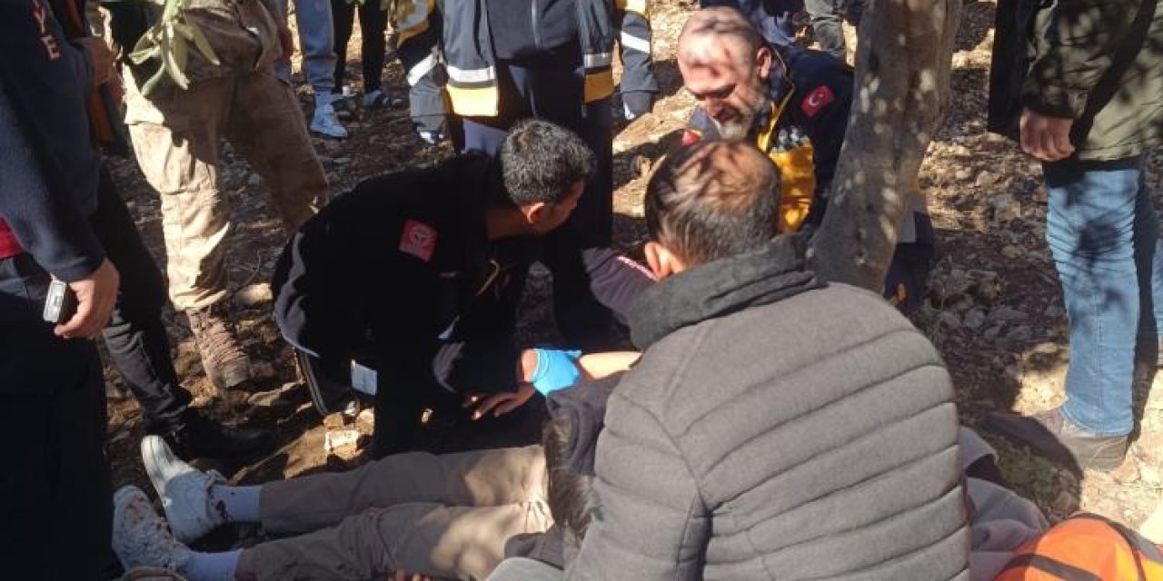 Öğrenci servisi zeytinliğe uçtu: 5 yaralı