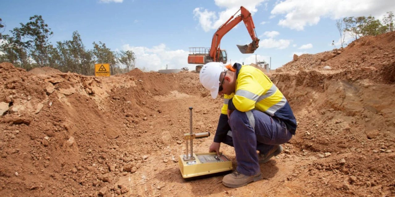 Mühendis uyardı; Ev alırken, zemine de dikkat edilmeli