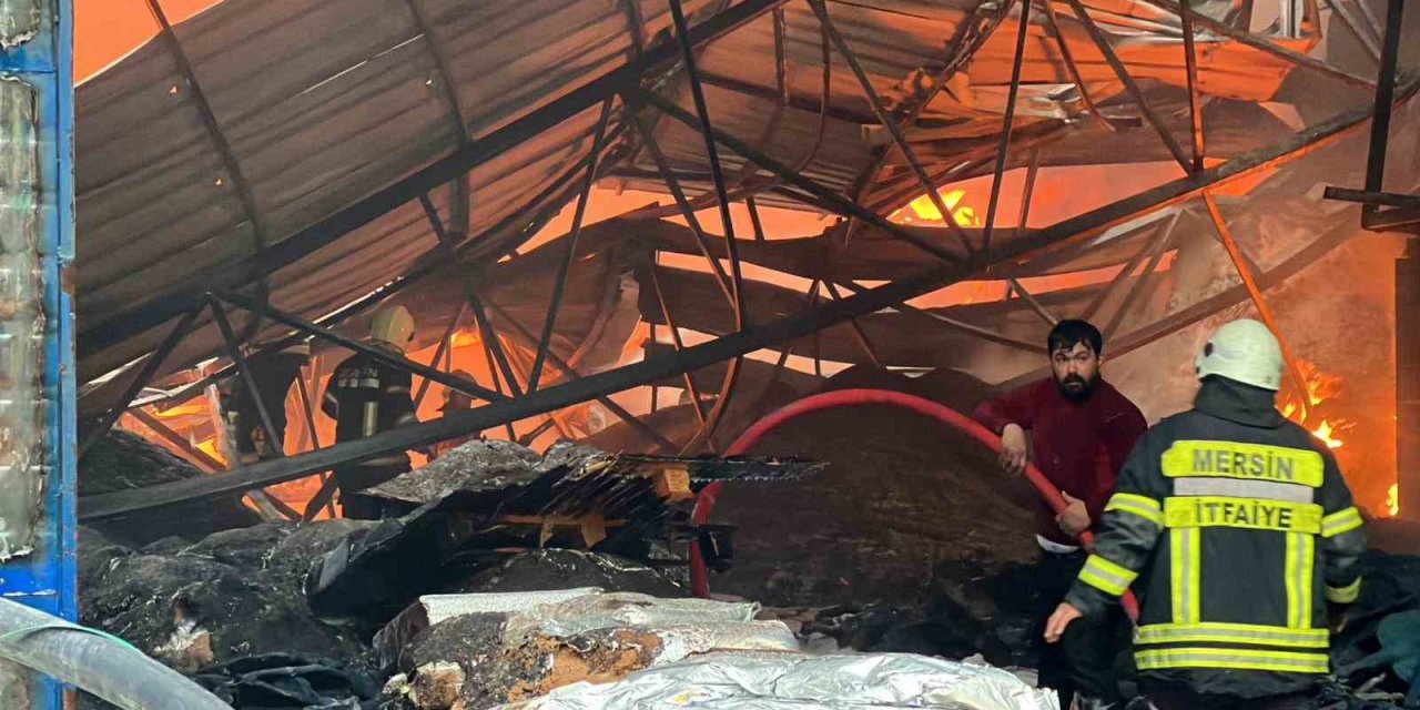 Çok sayıda itfaiye ekibi müdahale ediyor