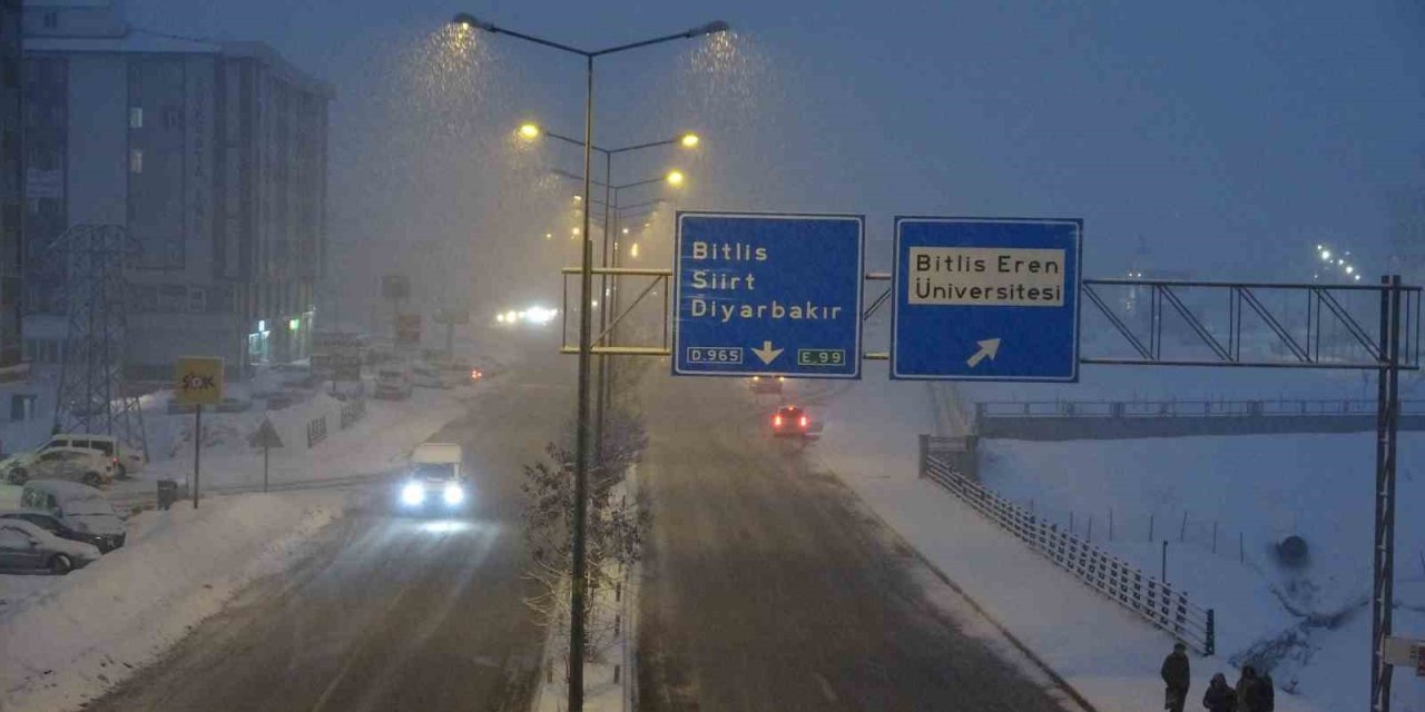 Bitlis’te okullar tatil