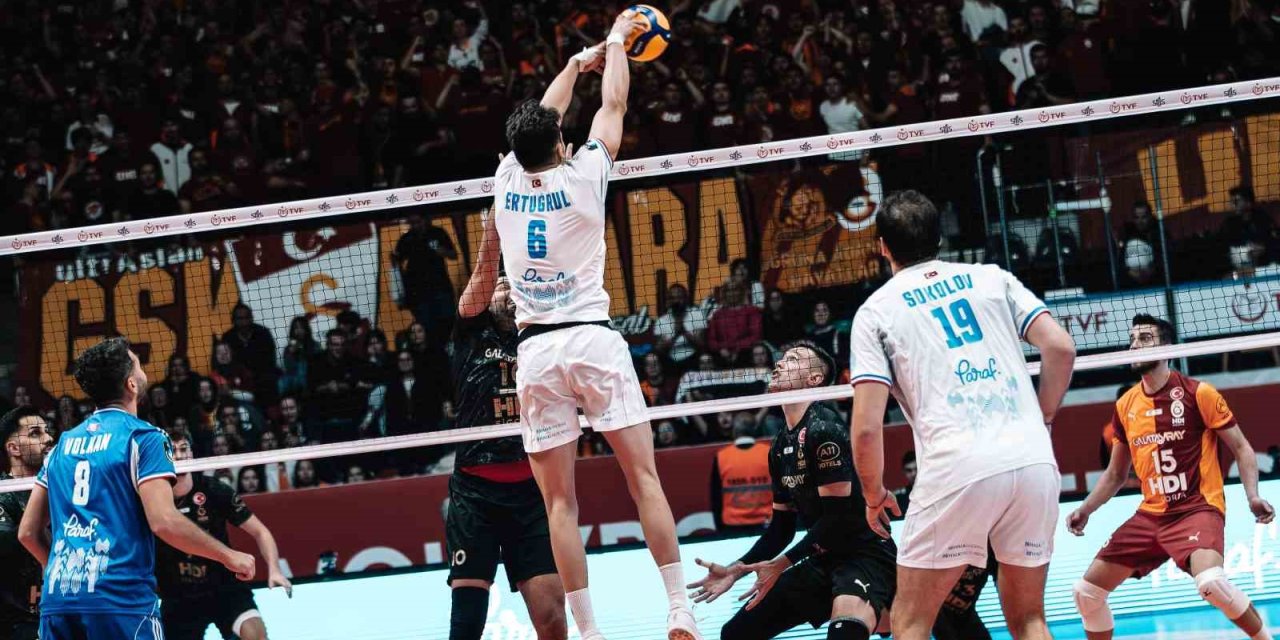 Galatasaray: 3 - Halkbank: 0