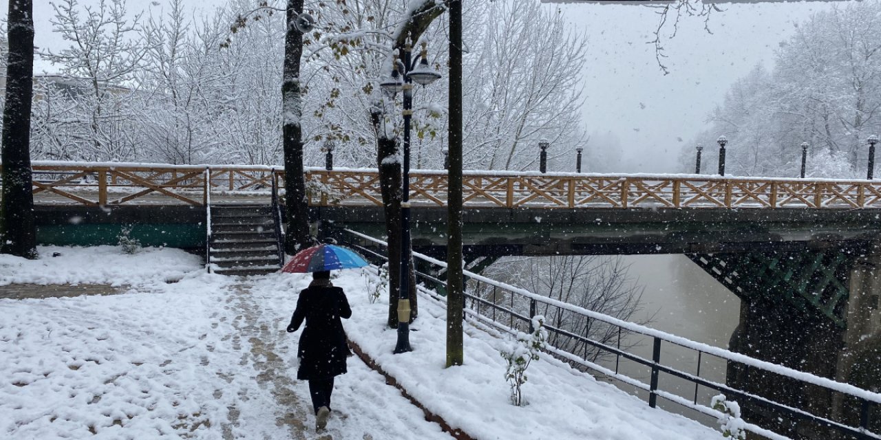 Bartın’da resmi kurumlara kar tatili
