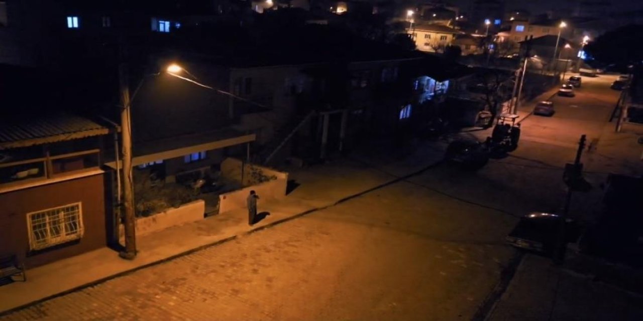 Balıkesir beşik gibi sallandı, peş peşe deprem meydana geldi