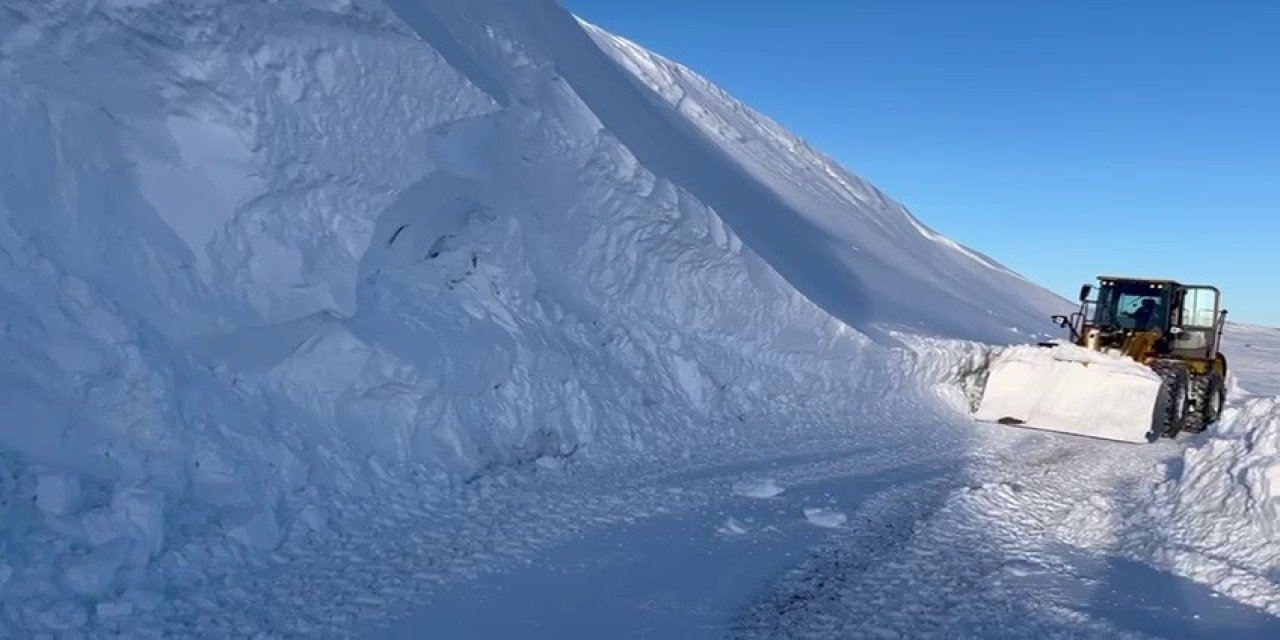 Erzurum kar altında, 3 metreyi geçti