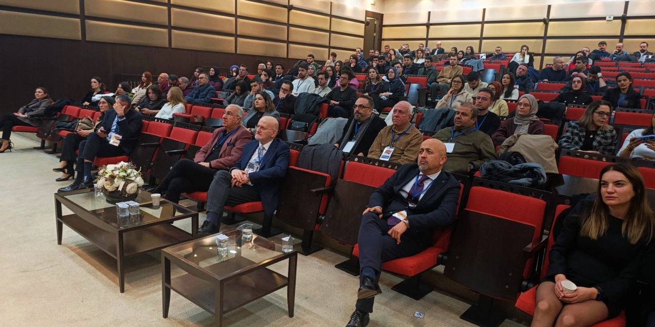 GAÜN Hastanesi’nde Minimal İnvaziv Jinekoloji kongresi gerçekleştirildi