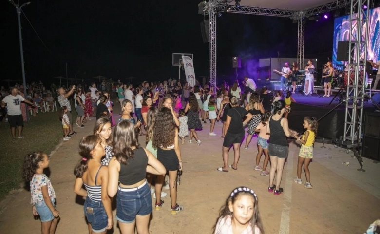 Mersin Büyükşehir Belediyesi'nin 'Yaz Dostum' konserleri devam ediyor