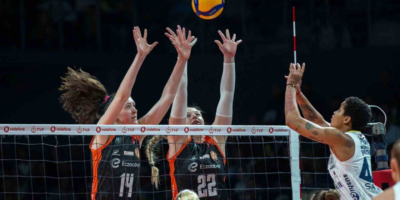 Fenerbahçe Medicana: 3 - Eczacıbaşı Dynavit: 1