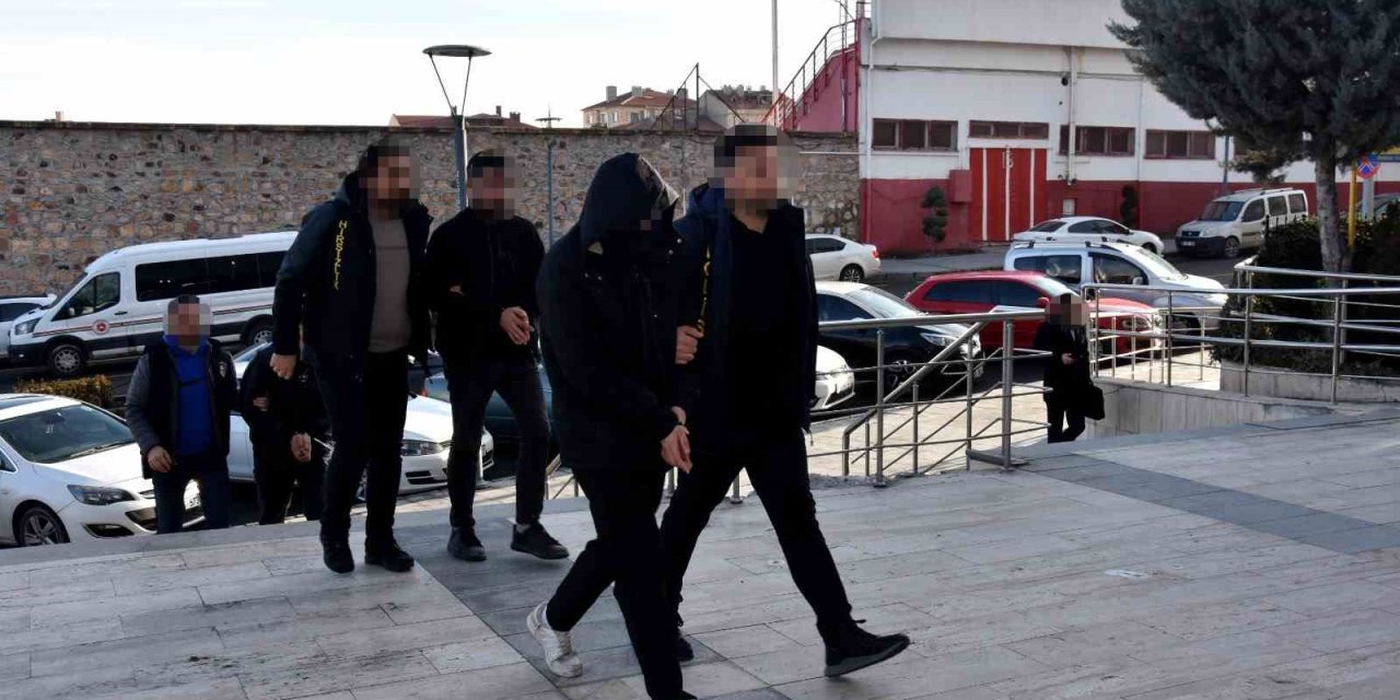 Polis olarak tanıtıp dolandırıcılık yapan 6 şüpheli tutuklandı