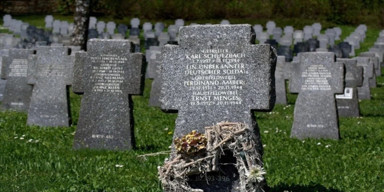 Almanya’da mezarlıkta ölülerin dişlerinden 8 kilo altın çalındı