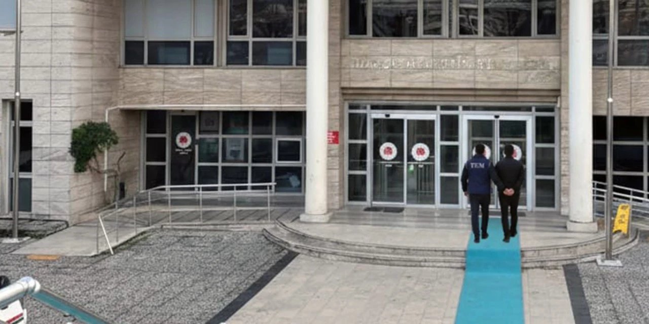 Bylock kullanıcısı ihraç firari Emniyet Müdürü yakalandı