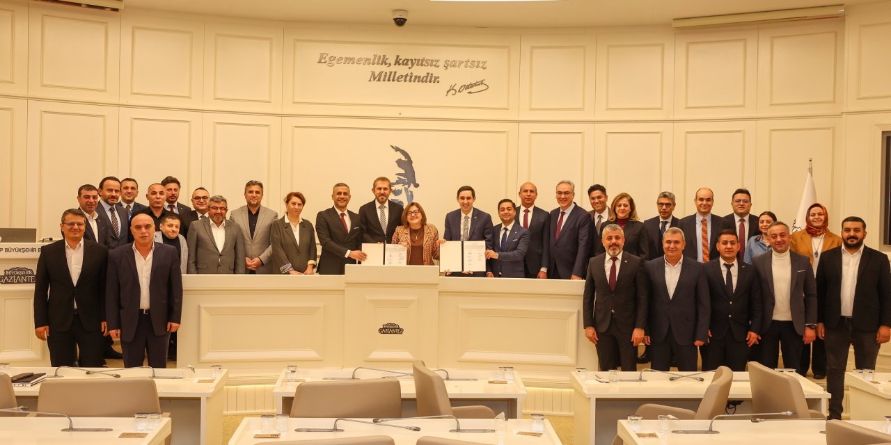 Gaziantep Büyükşehirden çalışanlarına yüzde 34'e varan zam