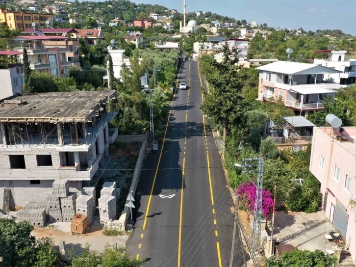 Mersin Toroslar’da yol bakım ve onarım çalışmaları sürüyor