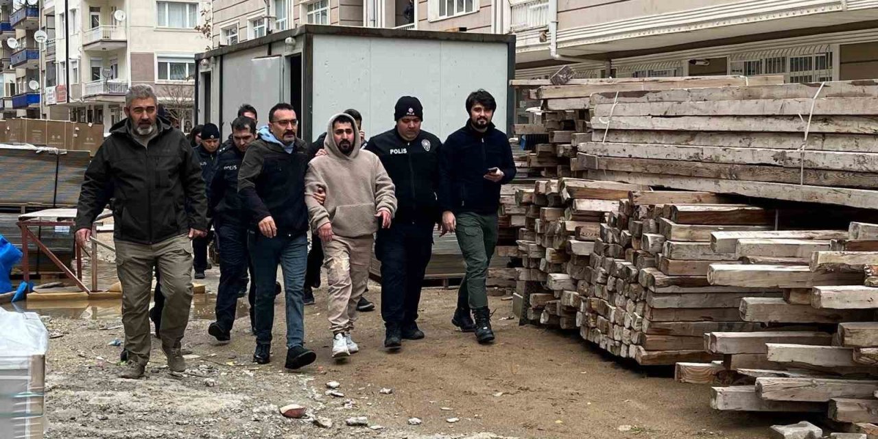 Kırşehir'de Hükümet konağı inşaatında maaş krizi