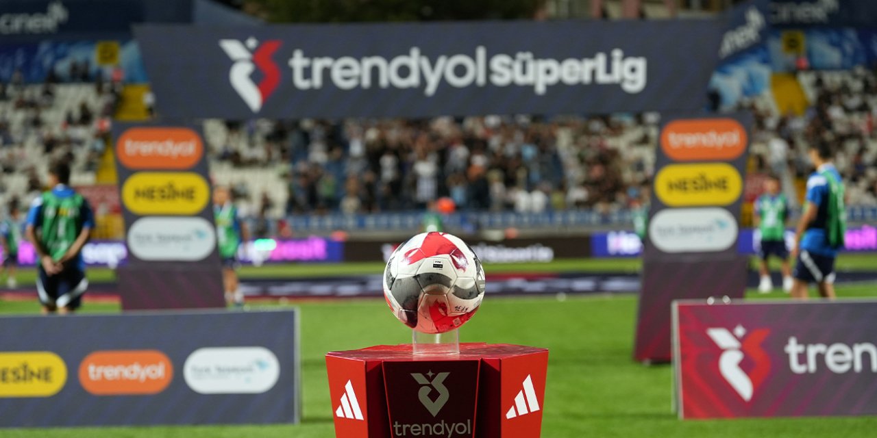 Beşiktaş - Galatasaray derbisinin tarihi açıklandı