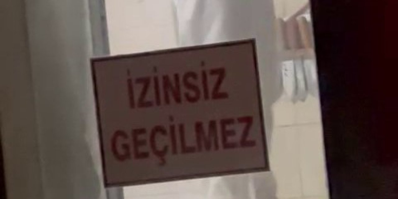 Skandal görüntü! tatlı hamurunu ayaklarıyla yoğurdu