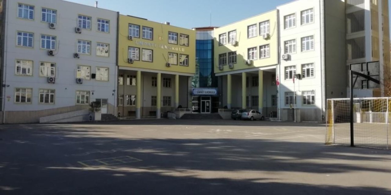 Gaziantep’te okulda dehşet: kadın öğretmen ve müdüre saldırı girişimi