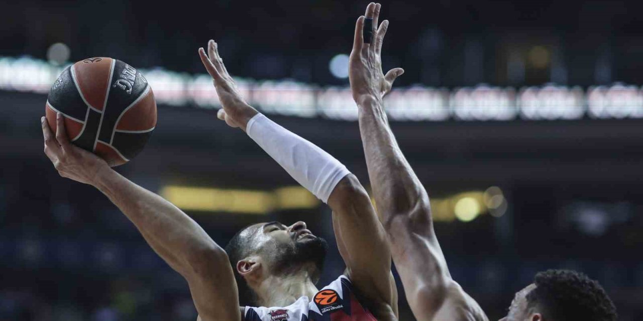 Fenerbahçe: 81 - Partizan: 78