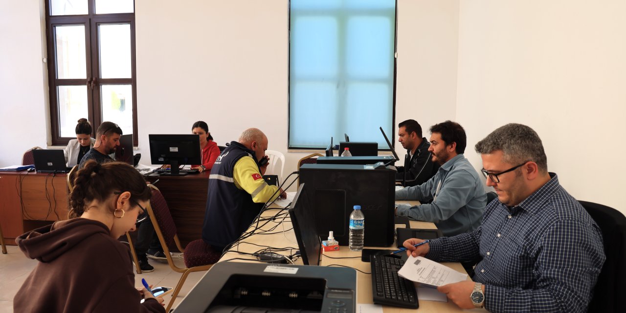 Toroslar Belediyesinden öğrencilere parasal destek