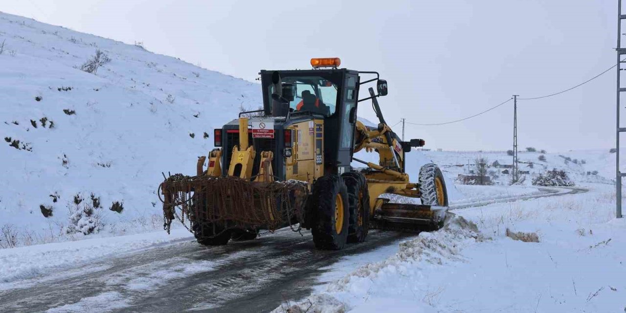 Sivas’ta kapalı yol sayısı 396’ya düştü