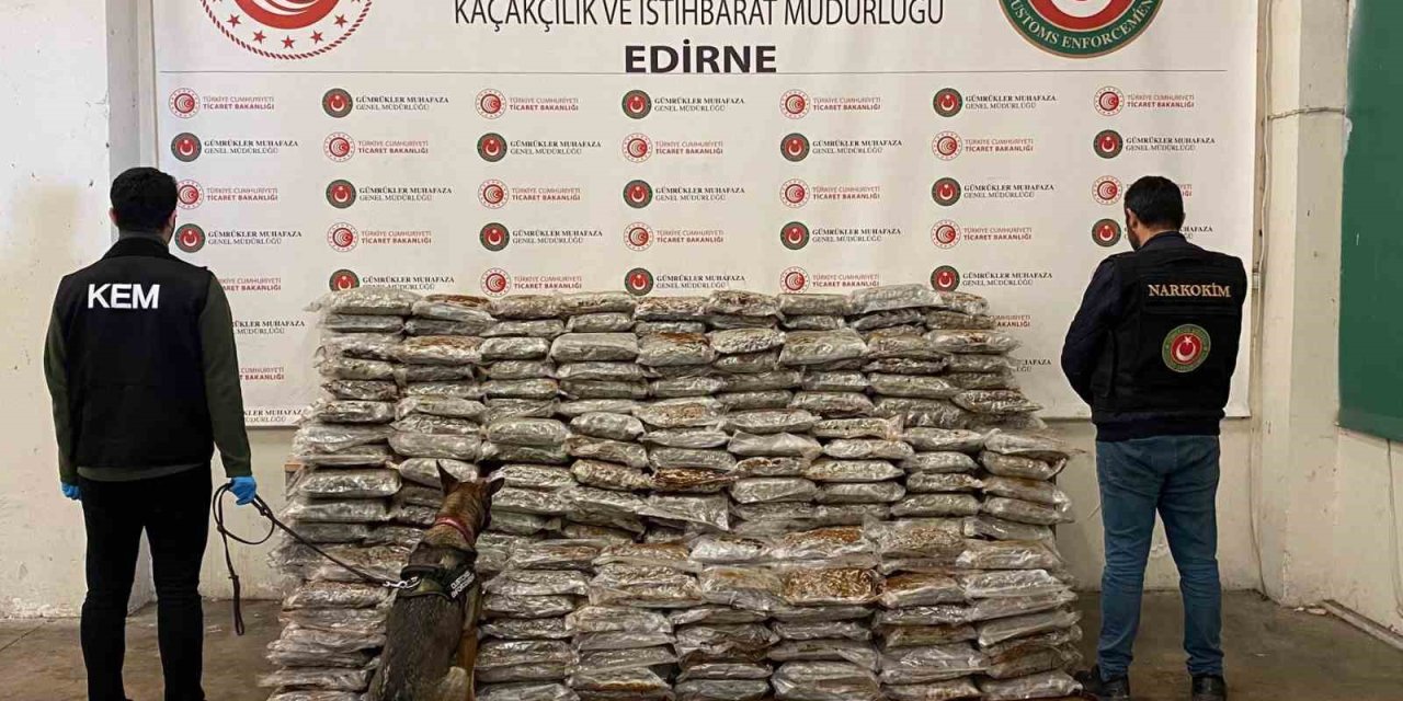 Gümrüklerde 828 milyon liralık uyuşturucu ele geçirildi