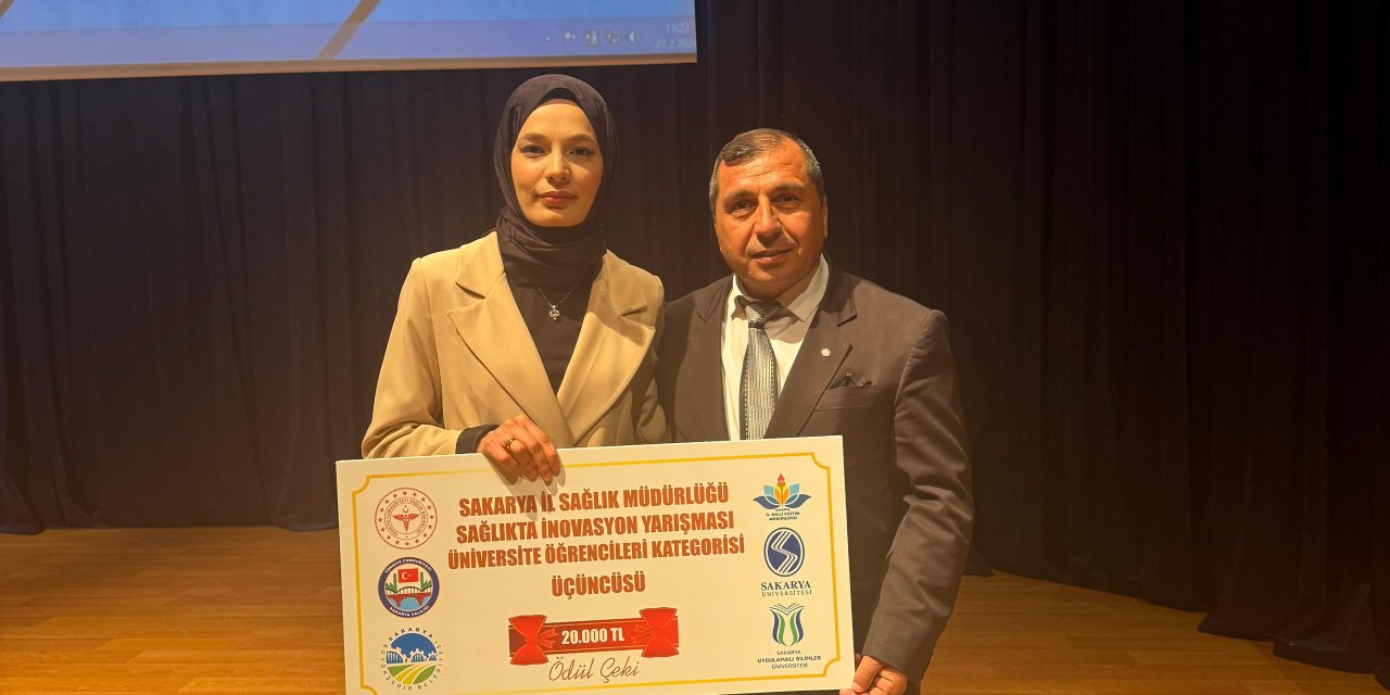 GİBTÜ Ebelik bölümü öğrencisi Sedef Altun Türkiye üçüncüsü oldu