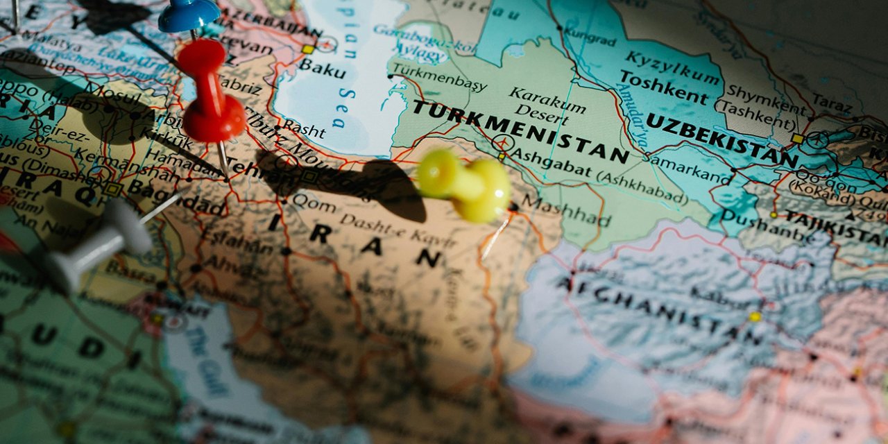 ABD, İran'da ayaklanma çıkarmak için Kürt güçleri silahlandırmaya çalışıyor