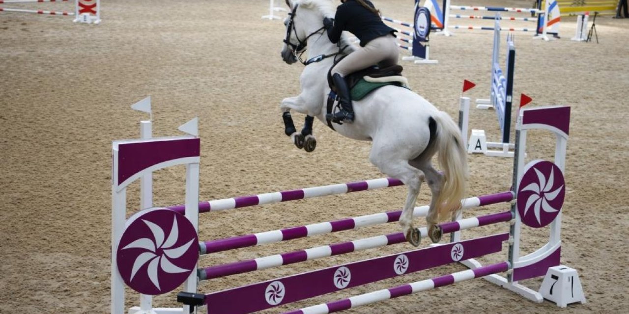 Şahinbey’de engel atlama heyecanı