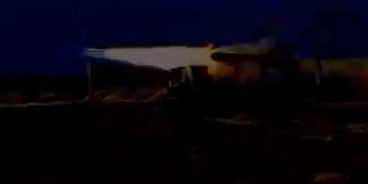 İran; ABD uçak gemisini vurdu