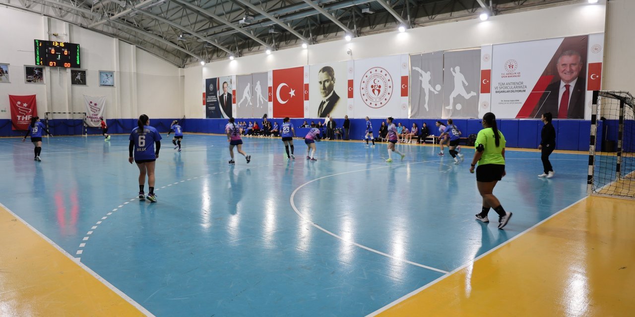 Toroslar'ın Melekleri 8 Mart'ta Parkeye İndi