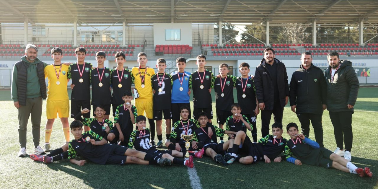 Şehitkamil'in genç kramponları Gaziantep'i Türkiye şampiyonası'nda temsil edecek