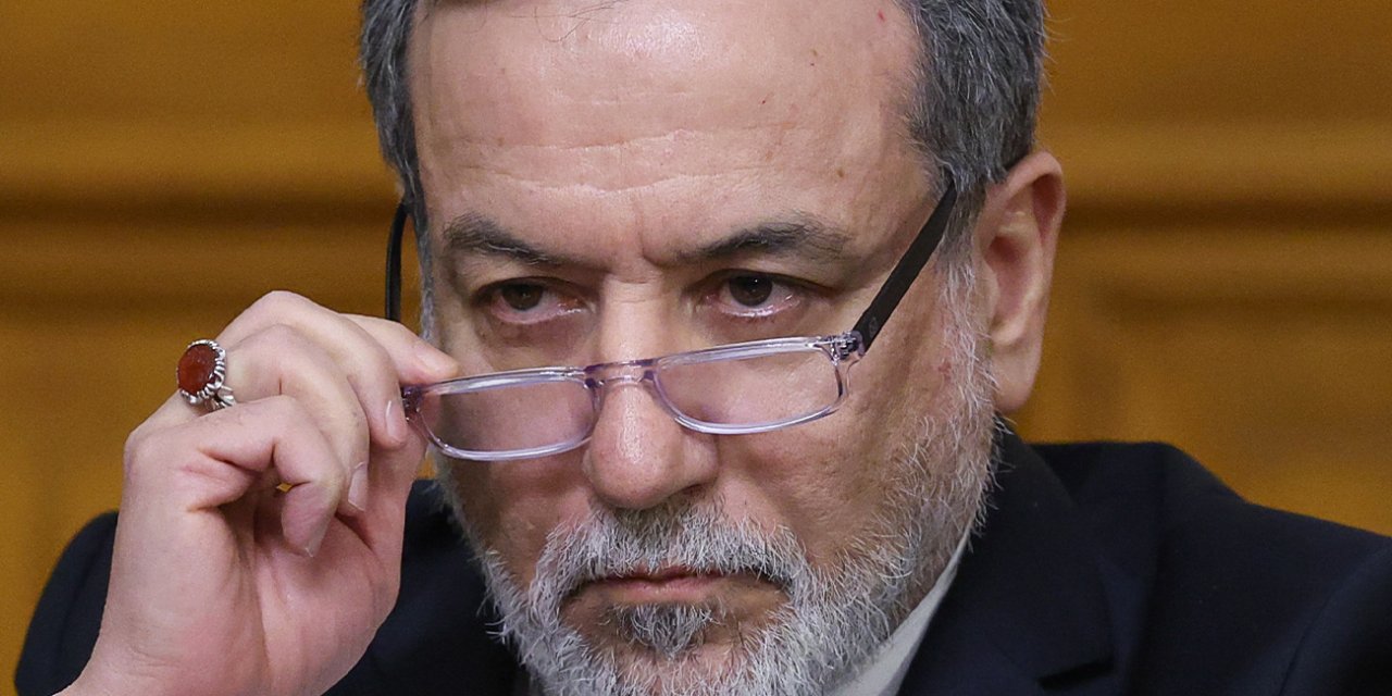 İran Dışişleri Bakanı Arakçi: "Çalışanlarla dolu bir banka bombalandı"