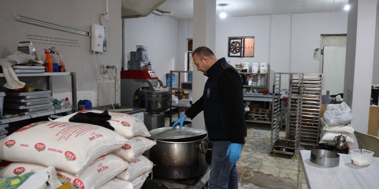 Toroslar zabıtasından merdiven altı pasta imalathanesine baskın