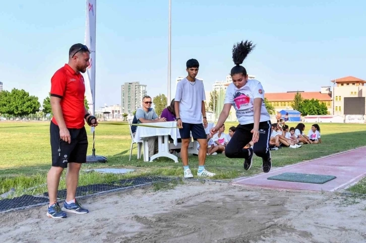 Mersin'de Kır Çiçekleri Projesi yeni sporcularını seçiyor