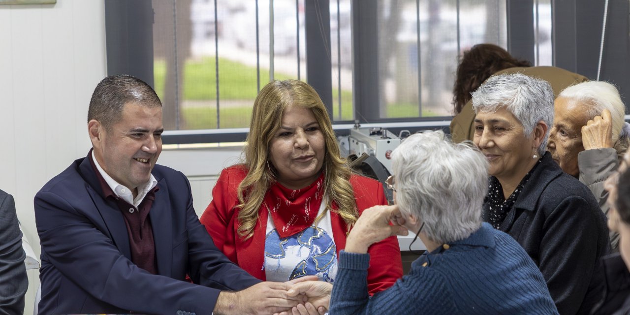 Başkan Tuncer Kadın ve Aile Atölyesi'ni ziyaret etti