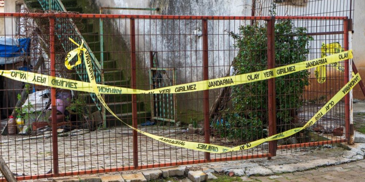 Boşanma süreci kanlı bitti : eşini ve ailesini katletti