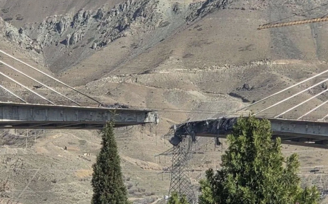 ABD ve İsrail, İran’da demiryolu hatları ve köprüleri bombalıyor