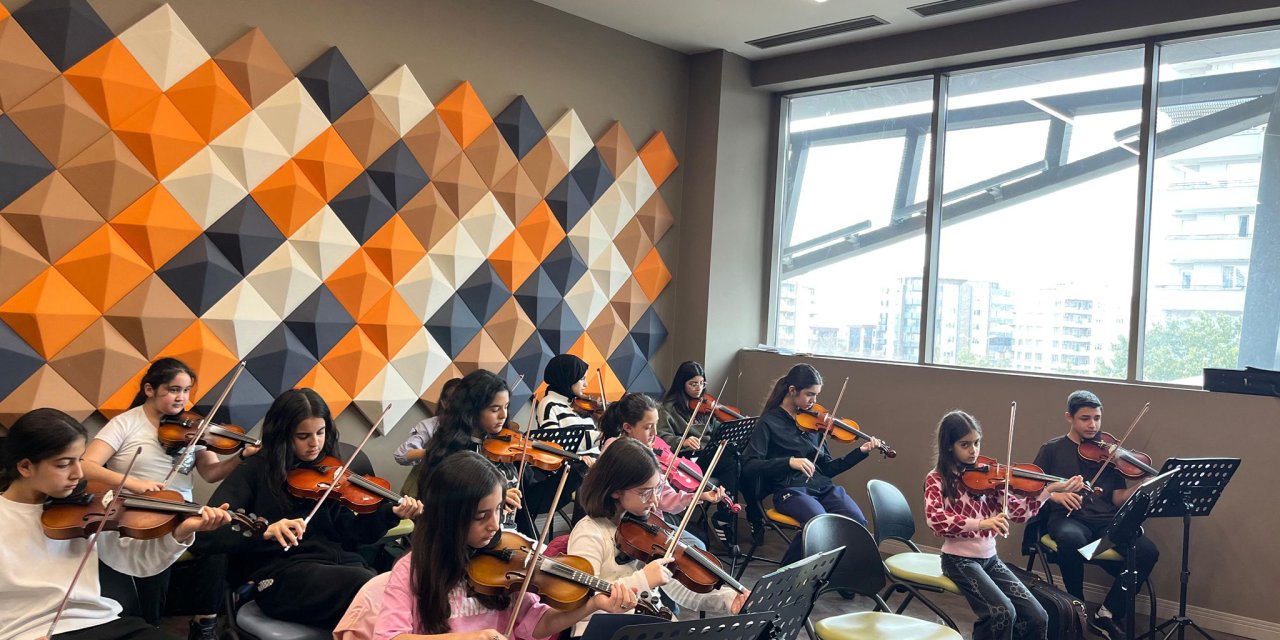 Şehitkamil Sanat Akademisi'nde eğitimler başladı