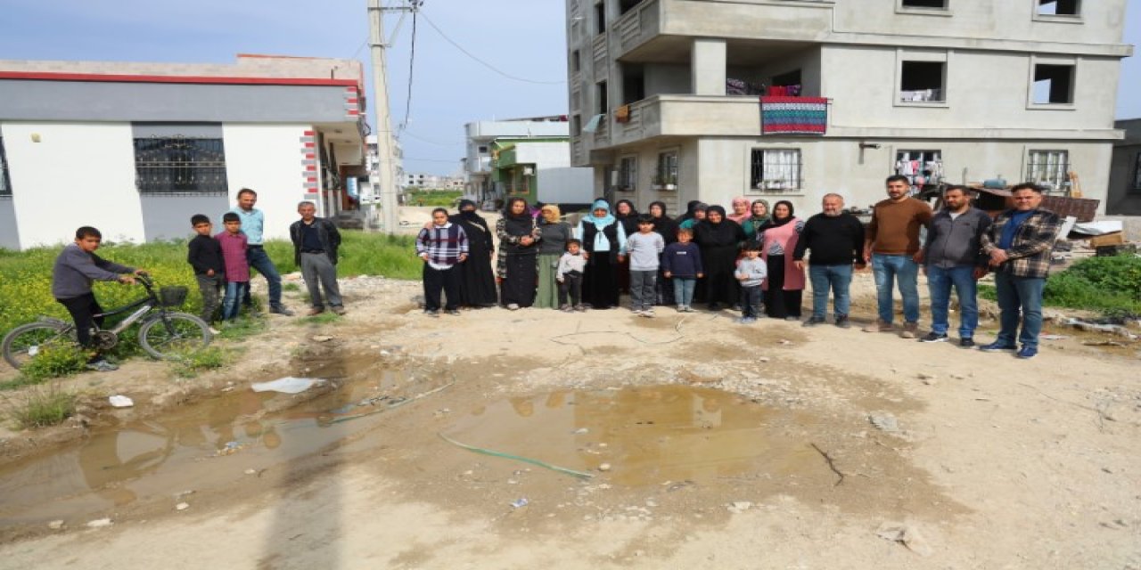 Adana da bozuk yol isyanı